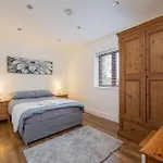 Jenny's Barn - Sleeping 9, Dog Friendly بيت للعطل *