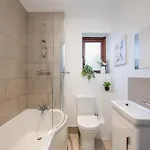 بيت للعطل Jenny's Barn - Sleeping 9, Dog Friendly *