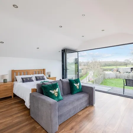 בית נופש Jenny's Barn - Sleeping 9, Dog Friendly Staveley (Yorkshire)