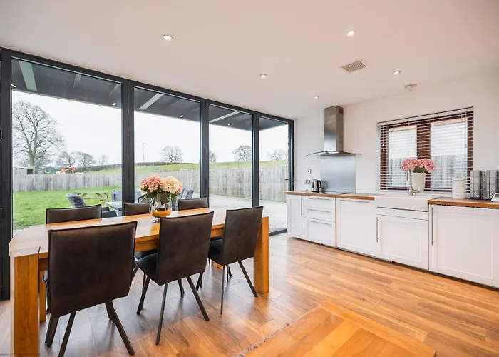 Vakantiehuis Jenny's Barn - Sleeping 9, Dog Friendly *