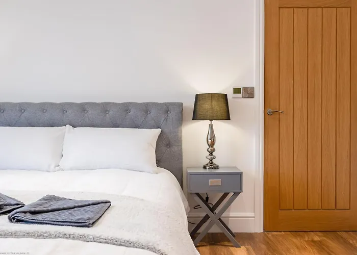 Jenny's Barn - Sleeping 9, Dog Friendly Vakantiehuis