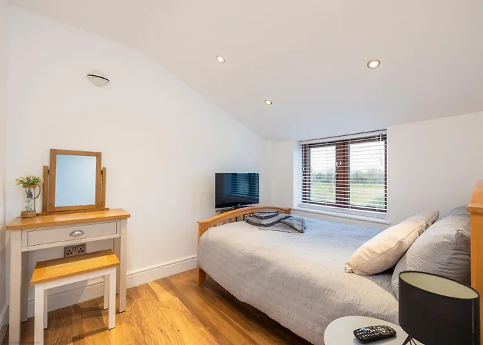 Jenny's Barn - Sleeping 9, Dog Friendly Vakantiehuis