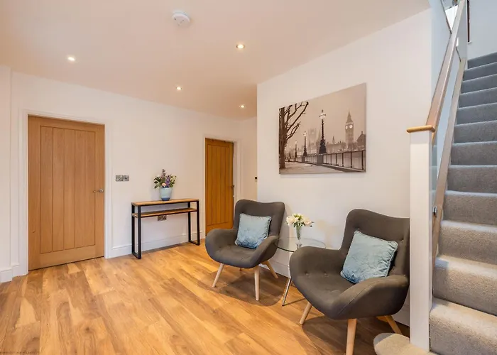 Jenny's Barn - Sleeping 9, Dog Friendly