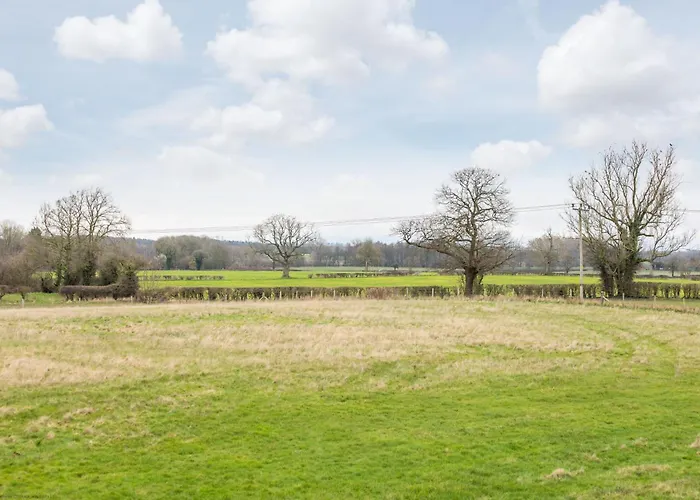 Jenny's Barn - Sleeping 9, Dog Friendly *