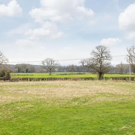 Jenny's Barn - Sleeping 9, Dog Friendly *